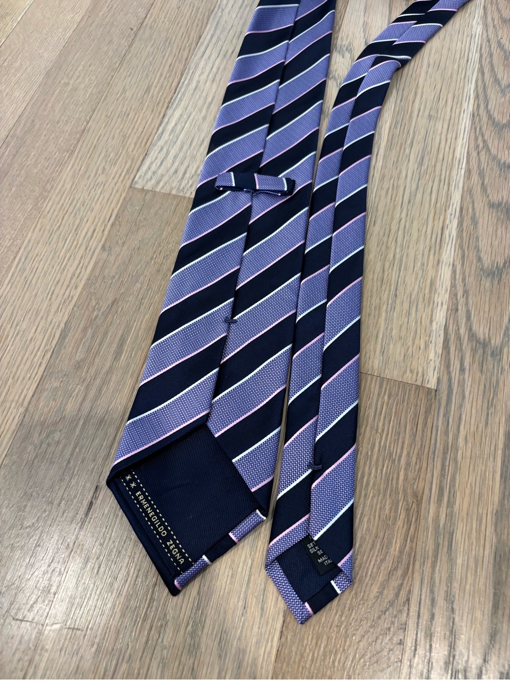 Ermenegildo Zegna Silk Tie Blue Purple Striped Iridescent Italy MINT $199 59x3.5